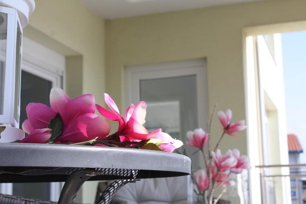 Apartments Villa Lili 우마그 외부 사진