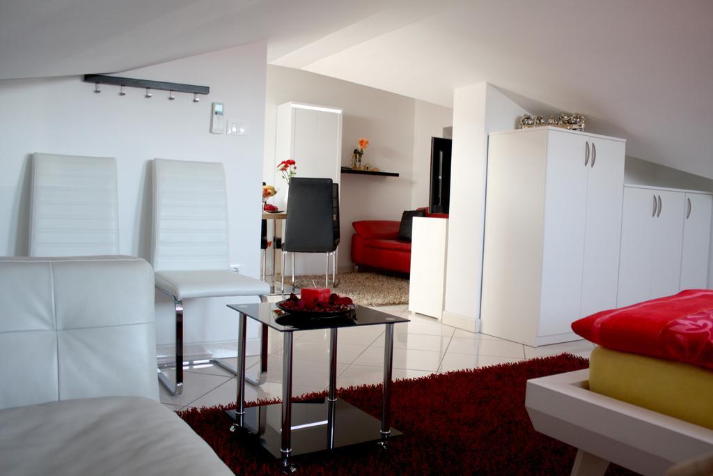 Apartments Villa Lili 우마그 객실 사진
