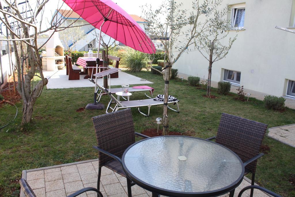 Apartments Villa Lili 우마그 외부 사진