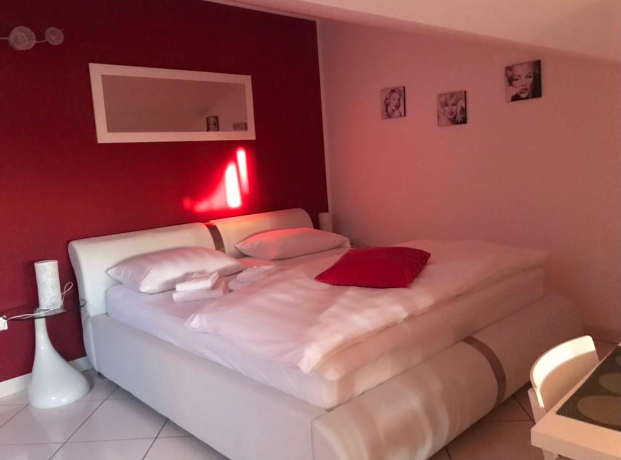 Apartments Villa Lili 우마그 외부 사진