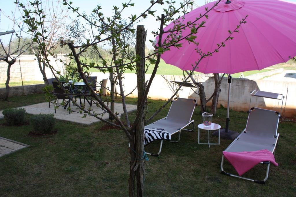 Apartments Villa Lili 우마그 외부 사진
